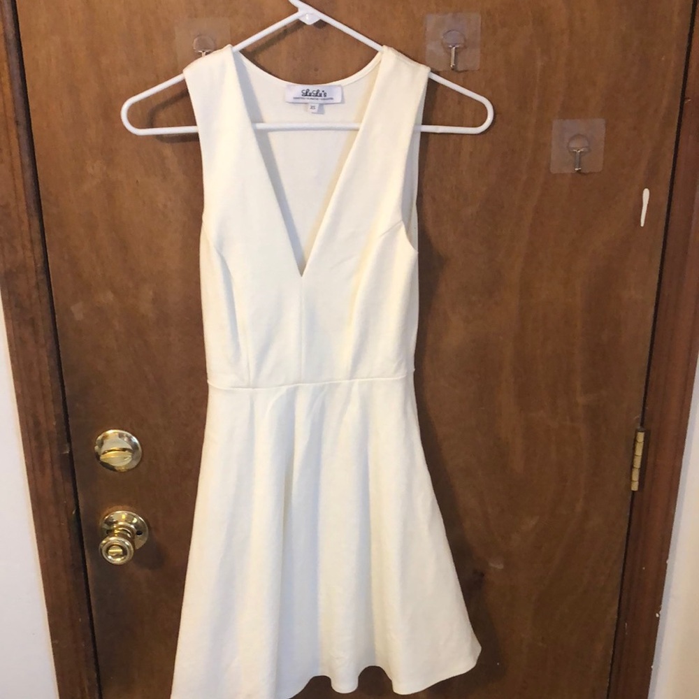 LuLu's White Dress